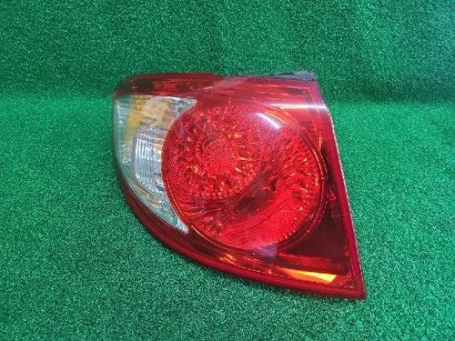 Left rear tail light assembly (OEM) compatible with Hyundai Santa Fe 2005, part number 92401 2B000