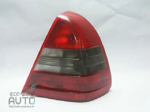 Luz trasera / calavera combinada para Mercedes Benz 1996 (lado derecho/del pasajero) OEM 2028201264