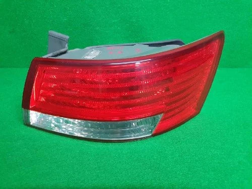 Right outer rear tail light assembly compatible with Hyundai NF 2008, genuine OEM replacement part 92402 3K500