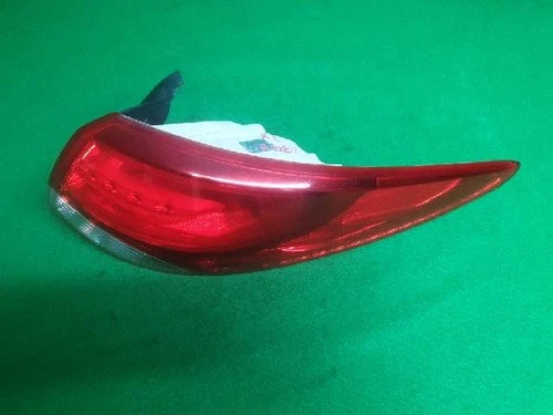 Right rear combination tail light assembly OEM 92402 2S000 compatible with Hyundai Tucson 2013