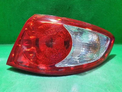 Rear combination tail light (right) compatible with Hyundai Santa Fe 2008, genuine OEM replacement part 92402 2B000