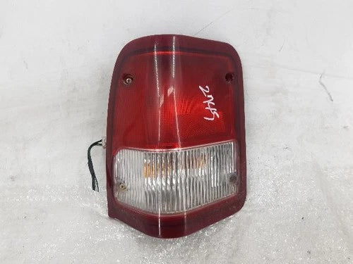 Hyundai Galloper 1999 Left rear combination tail light assembly OEM HR804 525