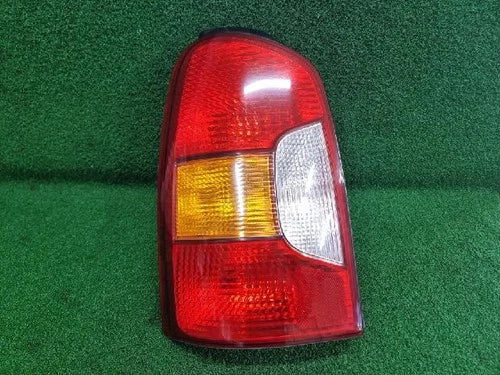 Left rear combination tail light assembly compatible with Hyundai XG 2001, genuine OEM replacement part 92401 3A000