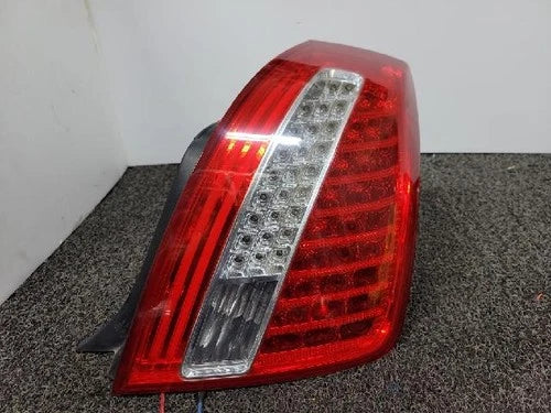 Right rear combination tail light assembly compatible with Kia Amanti 2010, genuine OEM replacement part 92402 3F800