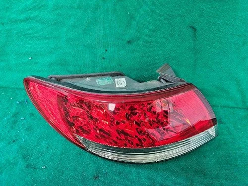 Rear combination tail light assembly (left) compatible with Hyundai Azera 2008, OEM 92401 3L001