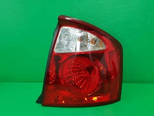 Refacción OEM Usada - Conjunto de faros/calaveras traseros combinados para Kia 2005, pieza original OEM 924022F000