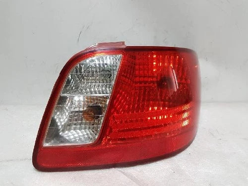 Rear tail light assembly compatible with Kia Rio 2008, genuine OEM replacement part 92402 1G000