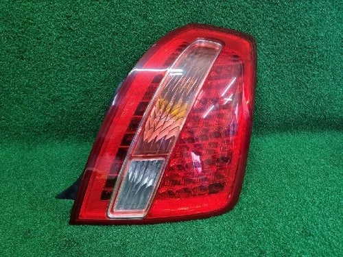 Conjunto de faro/calavera trasero combinado derecho Kia 2007 OEM 92402 3F500