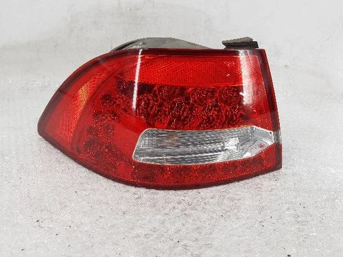 Left rear combination tail light assembly compatible with Kia LEX20 2010, genuine OEM replacement part 92401 2G500