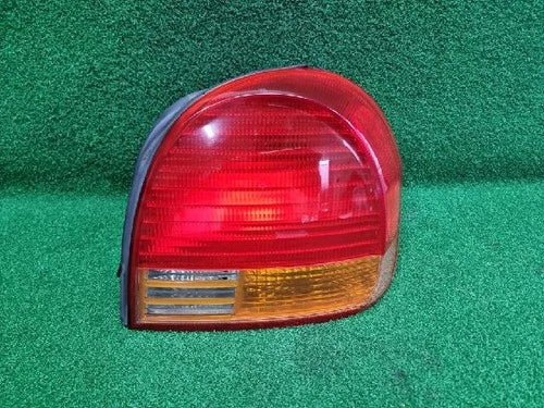 Right rear tail light assembly compatible with Hyundai EF 2000, genuine OEM replacement part 92402 38001