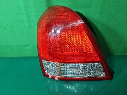 Left rear tail light assembly compatible with Hyundai Elantra 2001, LH OEM 92401, 2D000
