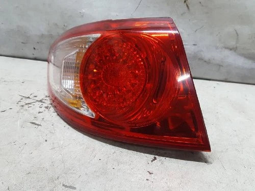 Left rear combination tail light assembly compatible with Hyundai Santa Fe 2006, genuine OEM replacement part 92401 2B000