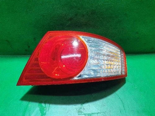 Right rear combination tail light assembly compatible with Kia Amanti 2003, genuine OEM replacement part 92402 3F070