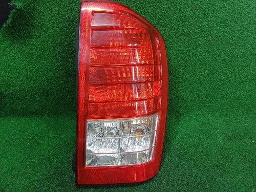 Used OEM Part - light assembly/tail lights combination Kia Carnival 2009 (light/tail combination light rear right) OEM 92402 4J000