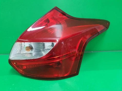 Right rear tail light assembly compatible with Ford Focus 2.0 TDCi 2014, OEM BM54 13404 A