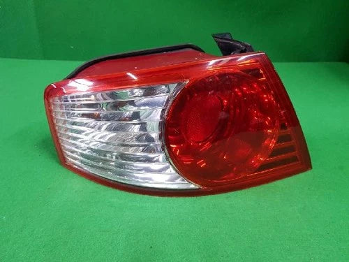 Left rear tail light assembly compatible with Kia Amanti 2003, LH OEM 92401, 3F070