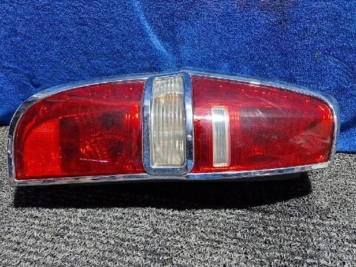 Left rear combination tail light assembly compatible with Hyundai H-1 2012, OEM 92401 4H000