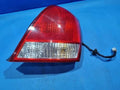 Right rear combination tail light assembly OEM 92402 2D000 compatible with Hyundai Elantra 2001