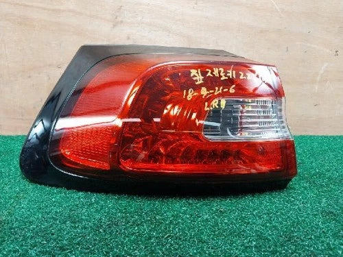 Rear Used OEM Tail Light - Jeep 2.2 Diesel Limited 4WD 2016 Tail Light left Export OEM 68102909AF