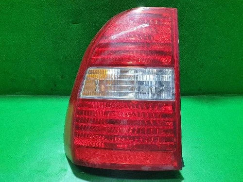 Left rear tail light assembly compatible with Kia Sportage 2005, LH OEM 92401, 1F001