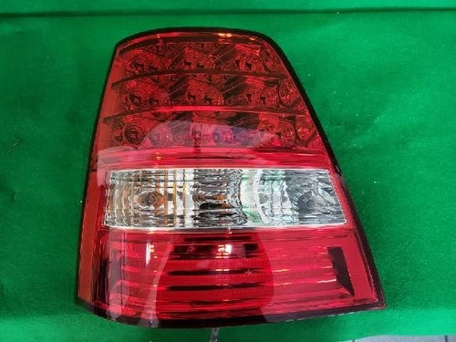 Left rear tail light assembly compatible with Kia Sorento 2008, LH OEM 92401, 3E540