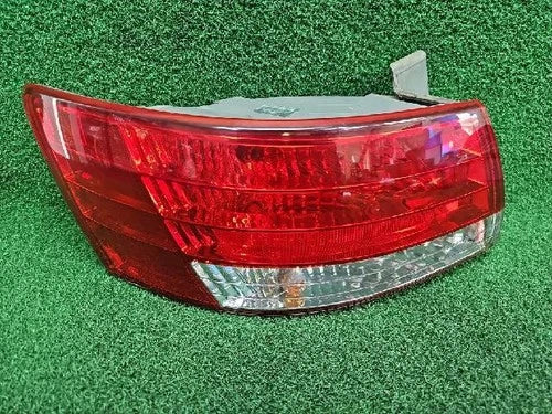 Left rear tail light assembly (combination) compatible with Hyundai NF 2006, genuine OEM replacement part 92401 3K400