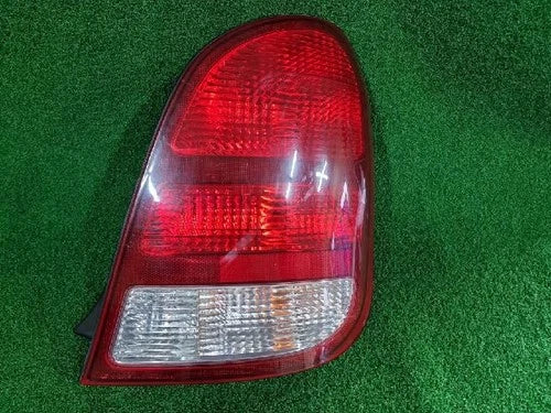 Right rear tail light assembly compatible with Kia Carens 2002, Rh OEM 0K2C4, 51150A