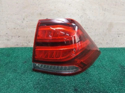 Used OEM Part - Tail light assembly compatible with Mercedes Benz 250 BlueTEC 4MATIC 2016, OEM A1669065601