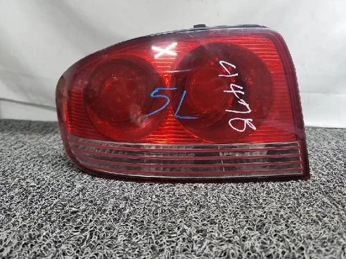 Left rear tail light assembly compatible with Hyundai EF 2002, genuine OEM replacement part 92401 3D000