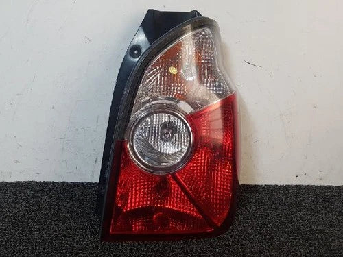 Right rear combination tail light assembly compatible with Hyundai Terracan 2002, genuine OEM replacement part 92402 H1010