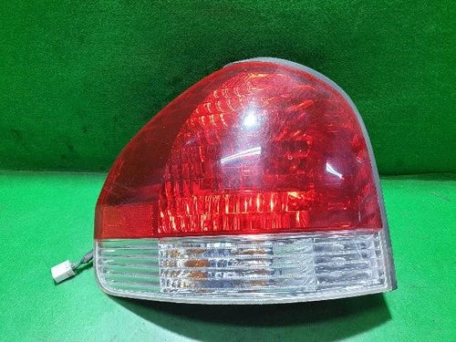Left rear combination tail light assembly compatible with Hyundai Santa Fe 2005, genuine OEM replacement part 92401 26500