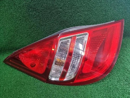 Left rear tail light assembly compatible with Hyundai i30 2009, genuine OEM replacement part 92401 2L000