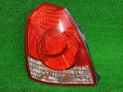 Used OEM Part - Combination Tail Light Assembly Hyundai Elantra 2006 (left side/driver side) OEM 92401-2D5