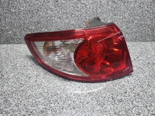 Left rear combination tail light assembly compatible with Hyundai Santa Fe 2006, genuine OEM replacement part 92401 2B000