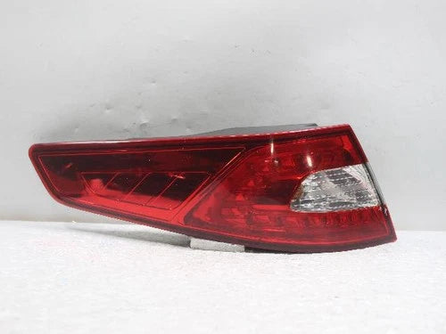 Left rear tail light assembly compatible with Kia K5 2011, genuine OEM replacement part 92401 2T100