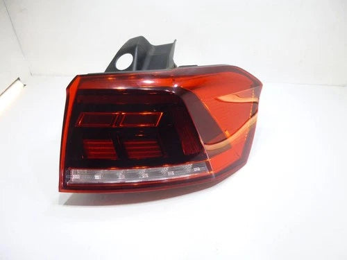 Used OEM Part - Rear tail light right Volkswagen PASSAT B8 2021 3G9945096F MRS32093