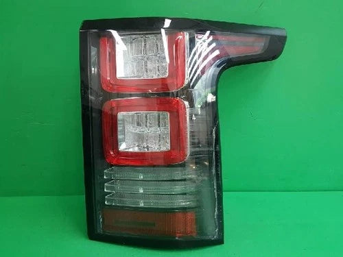 Refacción OEM Usada - Piloto trasero derecho Land Rover 2012 OEM CK52 13404 AE