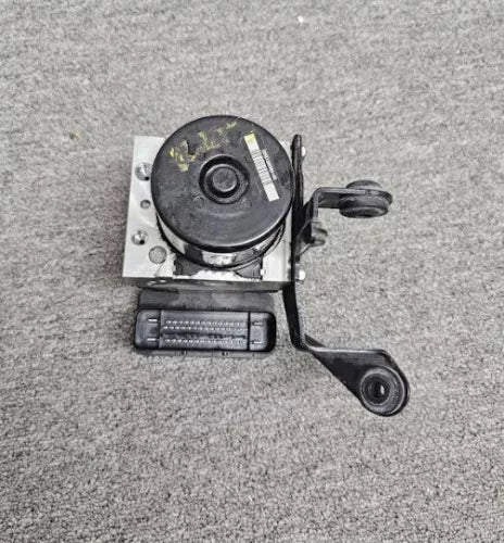 Bomba/Módulo ABS OEM usada para 2010 - 2011 Mazda 3