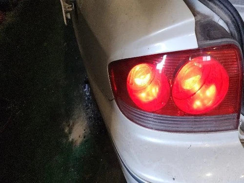 Left rear combination tail light compatible with Hyundai EF 2.0 2004, genuine OEM replacement part 92401-3D0