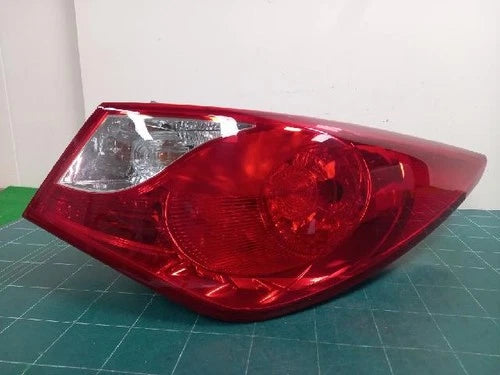 Right outer rear tail light assembly (OEM) Hyundai YF LPI 2012 92402 3S010