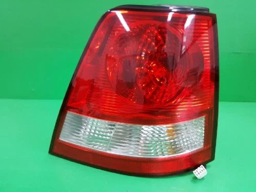 Rear combination tail light compatible with Kia Sorento 2002, genuine OEM replacement part 92402 3E000