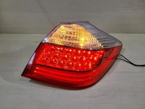Right rear tail light (OEM) compatible with Hyundai Genesis Coupe 2010, part number 924023M060
