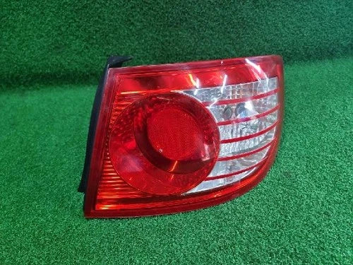 Right rear tail light assembly compatible with Hyundai Elantra 2005, RH OEM 92402, 2D500