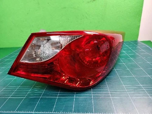 Right outer rear tail light assembly (OEM) Hyundai YF LPI 2012 92402 3S010