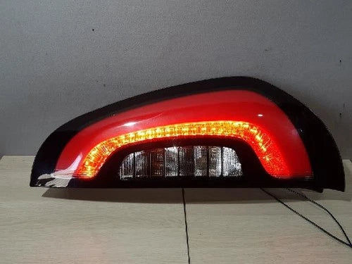Right rear combination tail light assembly OEM 92402 B2100 compatible with Kia Soul 2016