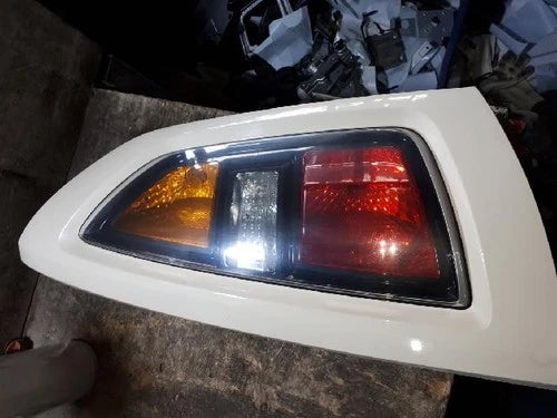 Right rear tail light assembly (passenger side) compatible with Kia Soul 2011, OEM 92420 2K000