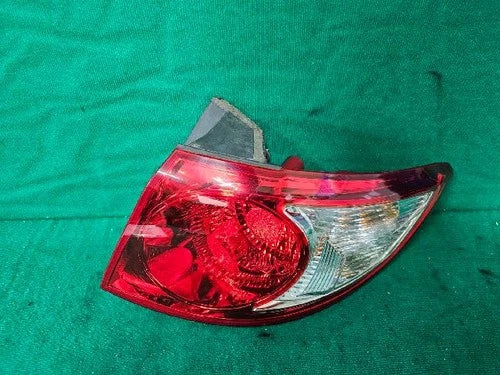 Conjunto de faro/calavera trasero exterior derecho (OEM) 92402 2B000 para Hyundai Santa Fe 2006