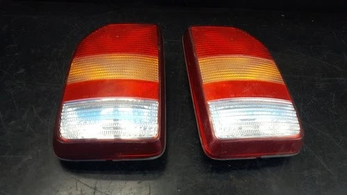 Conjunto de faro/calavera trasero derecho combinado para Kia 2002, pieza original OEM 0K0UA51150