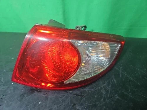 Rear combination tail light (right) compatible with Hyundai Santa Fe 2006, genuine OEM replacement part 92402 2B000