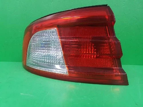 Kia Optima 2003 - Left rear combination tail light OEM 92411 3C070